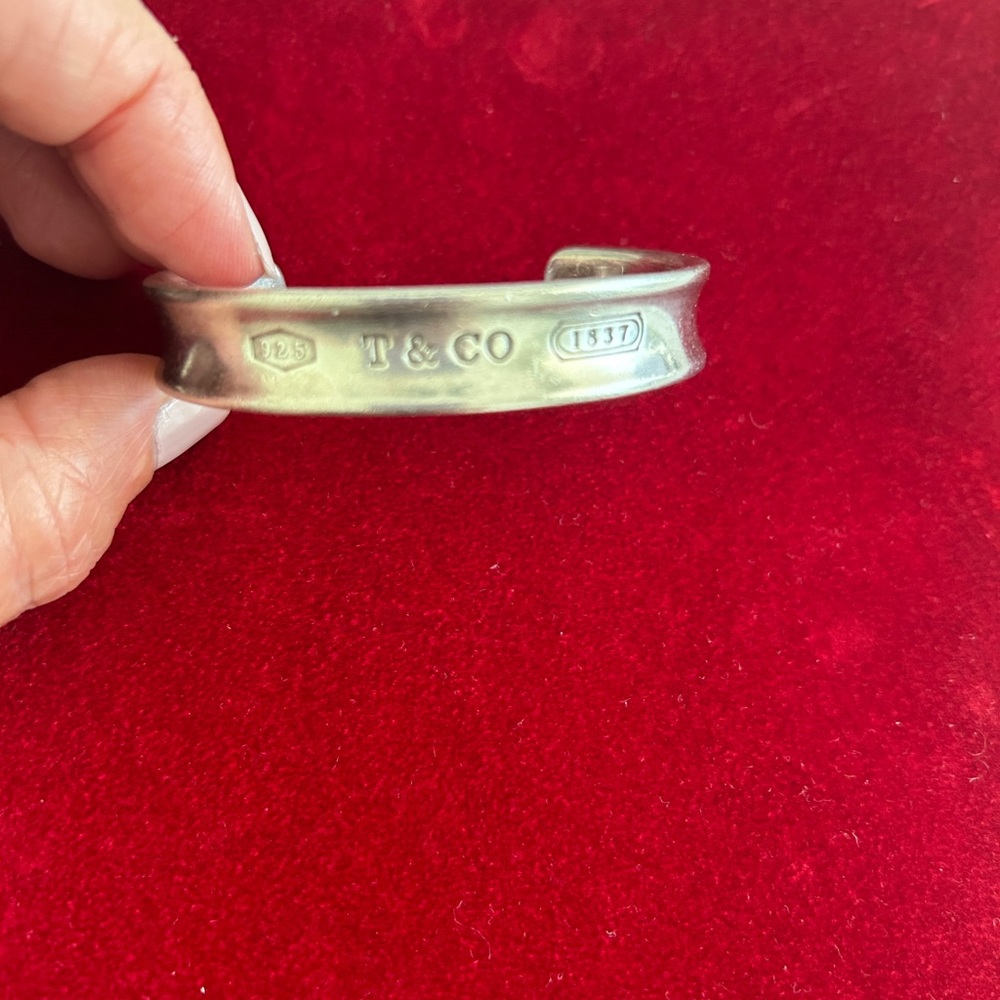 Tiffany & Co cuff bracelet sterling silver/ vintage 1990's (unisex/women/men) - Picture 12 of 14